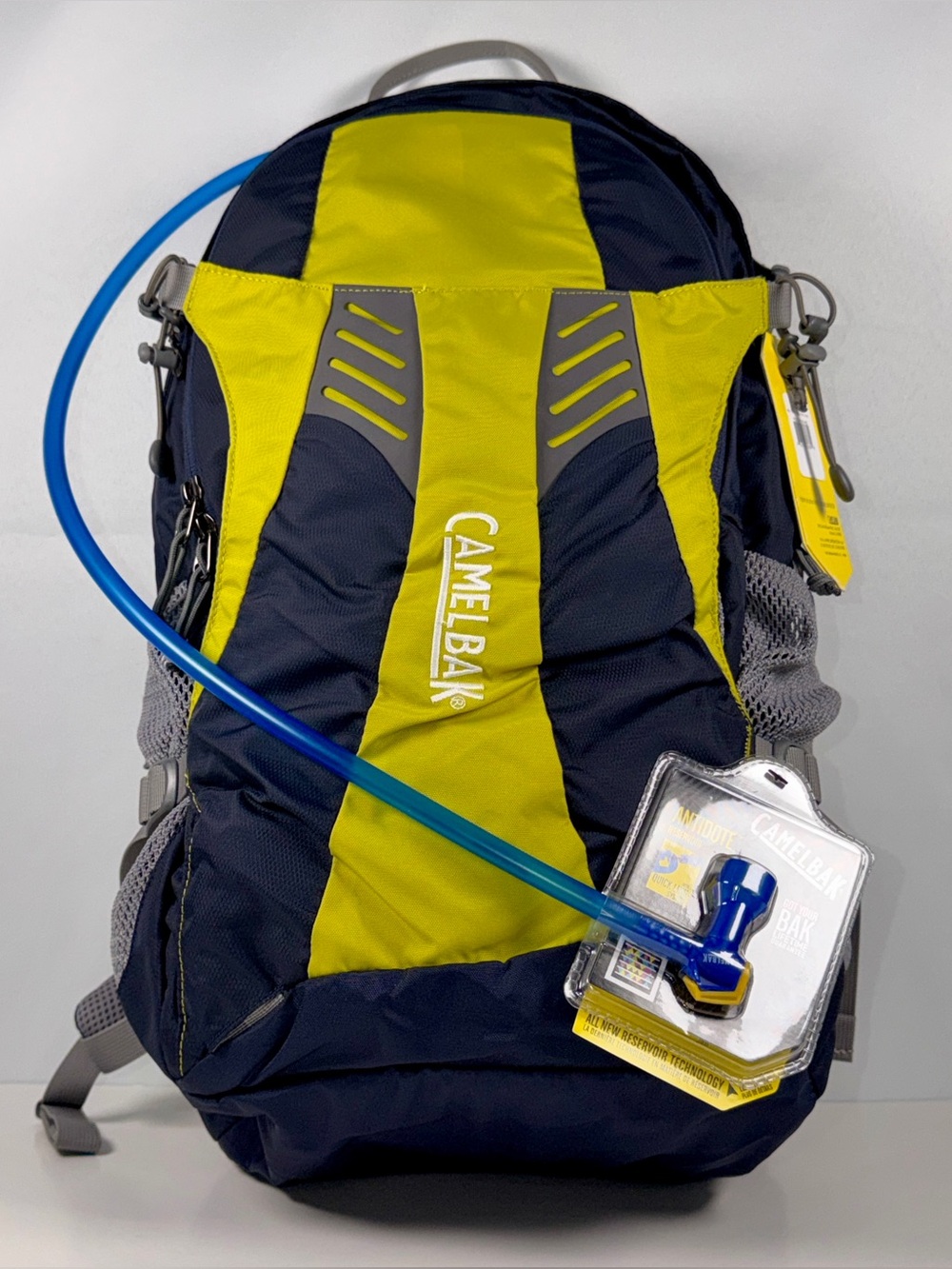 Camelbak Alpine Explorer Yellow 100oz Hiking Hydration Pack NWT